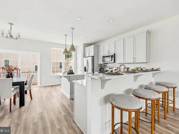 41 Ways Ln, Kennett Square, PA 19348