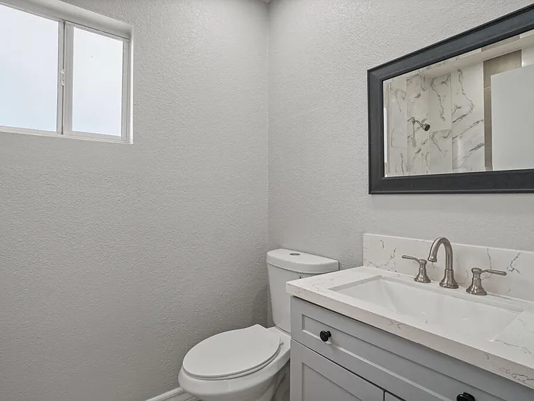12115 Royal Woods Dr — Photo 29