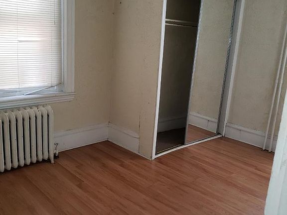 5th image of 4912 Warrington Ave Floor 2