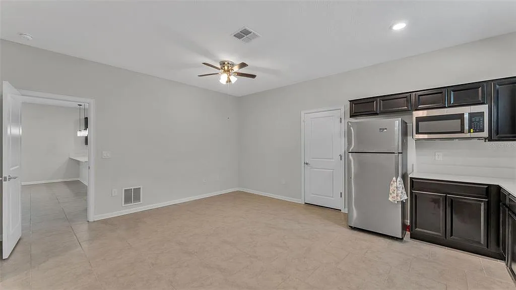 Building Photo - 244 Pershing St