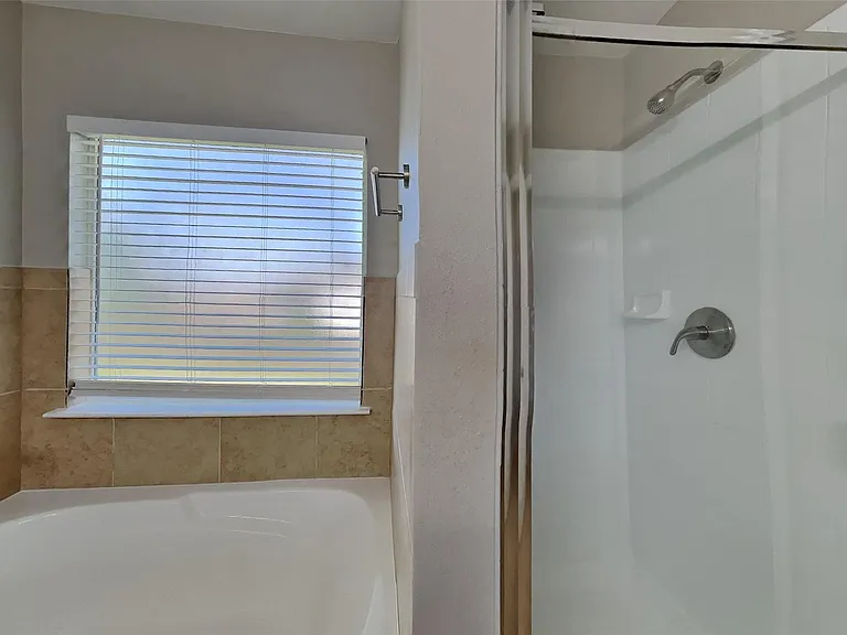 15610 Manorford Ct — Photo 8