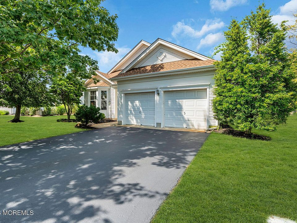 1st image of 2593 Collier Road