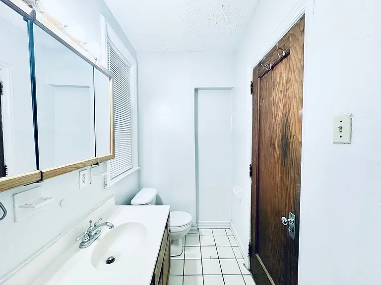 25 Lynwood Pl — Photo 14