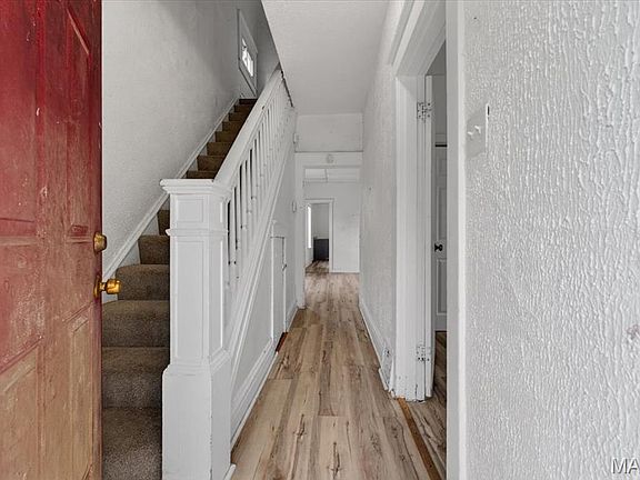 4th image of 6549 Bartmer Ave