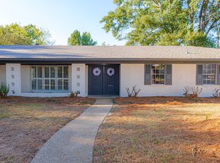 2004 Springridge Dr, Jackson, MS 39211