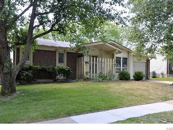3rd image of 656 Twigwood Dr