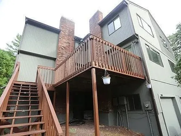 33 Spyglass Hill Dr, Ashland, MA 01721
