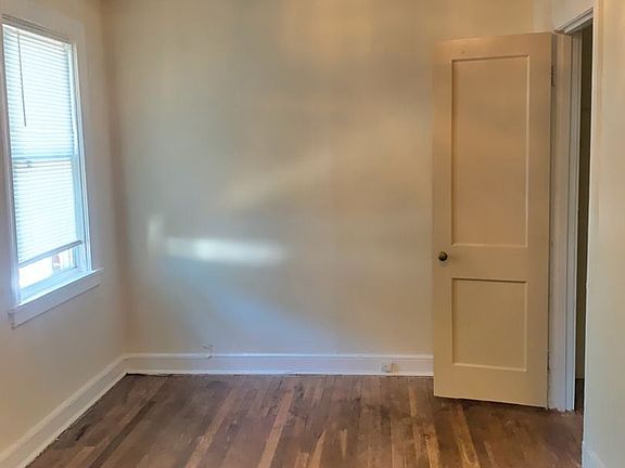 4th image of 2117 Clarke St APT B