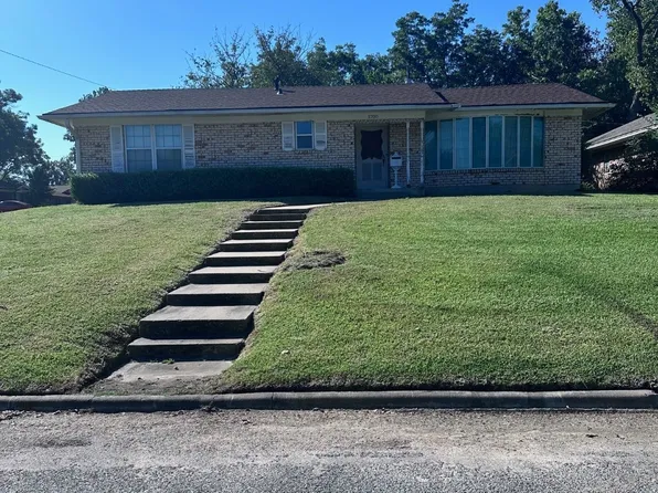 1700 W Belden St, Sherman, TX 75092