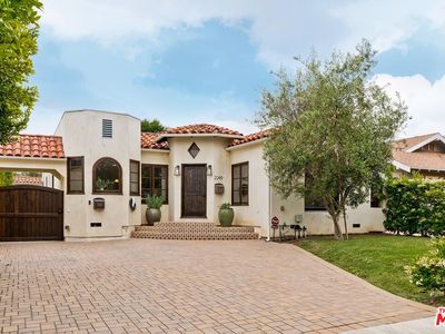 2249 Overland Ave, Los Angeles, CA, 90064