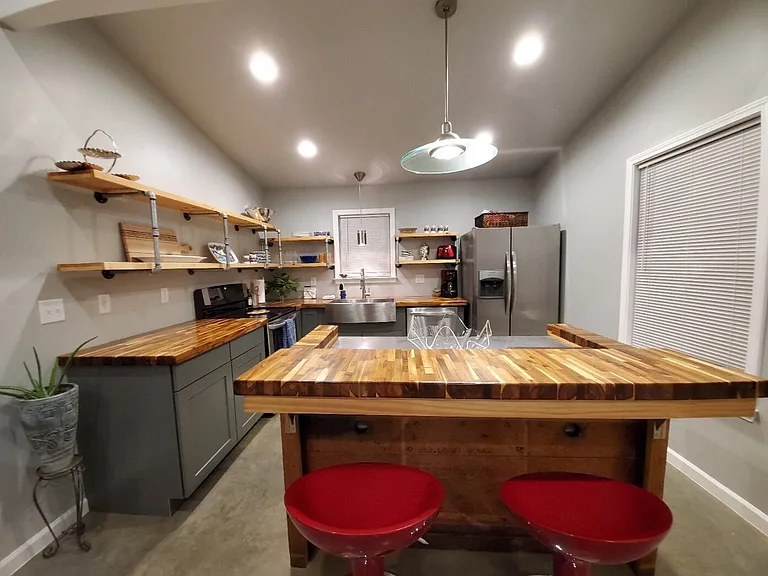 81 Mount Clare Ave — Photo 8