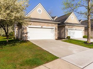 3312 Grove Ln, Auburn Hills, MI 48326