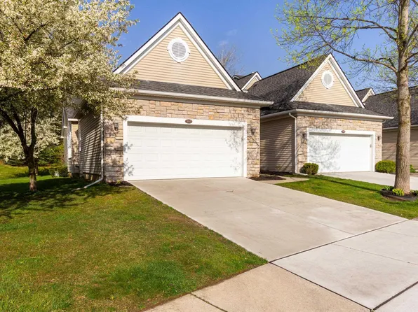 3312 Grove Ln, Auburn Hills, MI 48326