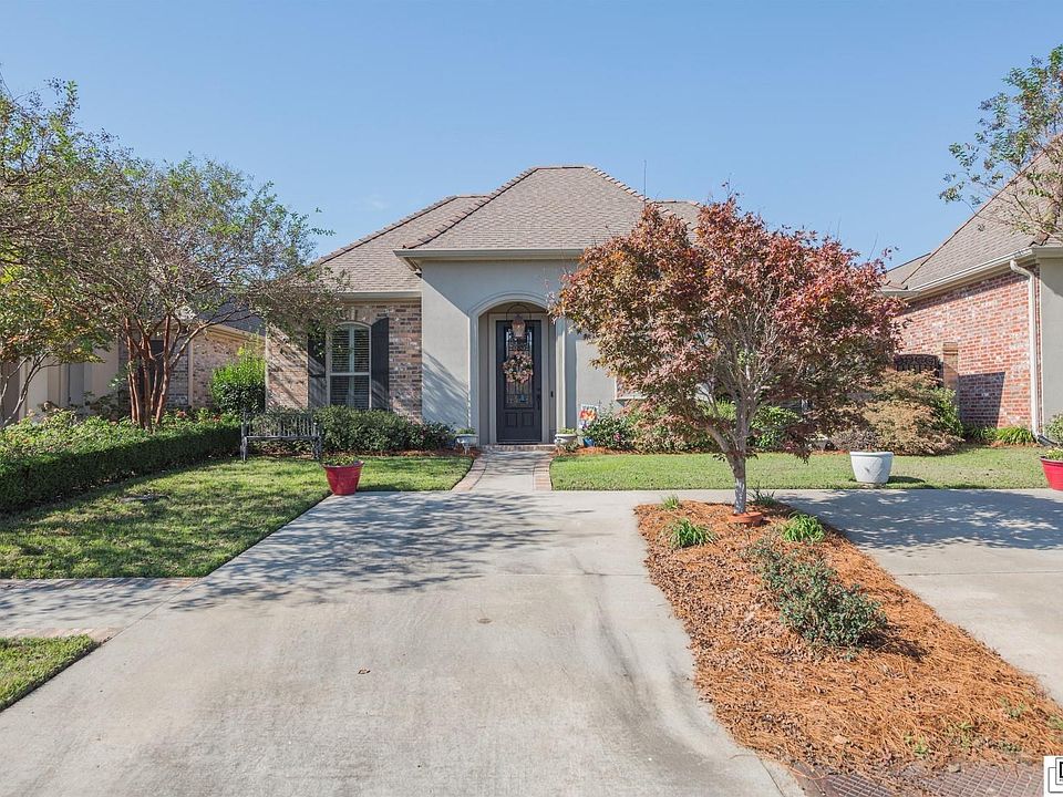 1st image of 2025 Bienville Dr