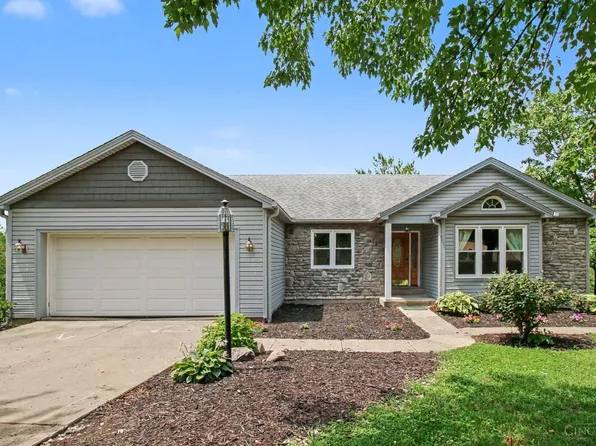 8293 Paddington Ct, West Chester, OH 45069