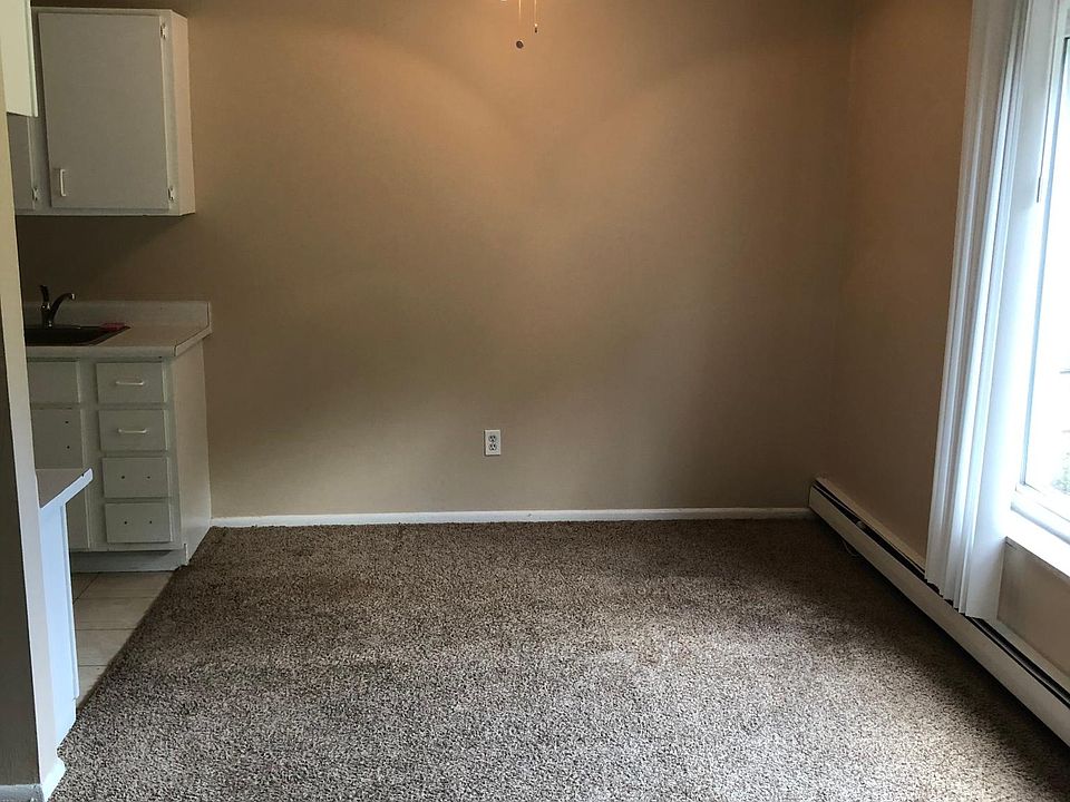 315 Solon Rd Chagrin Falls OH Zillow