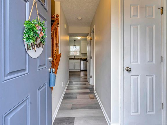 4th image of 667 Wynstone Dr