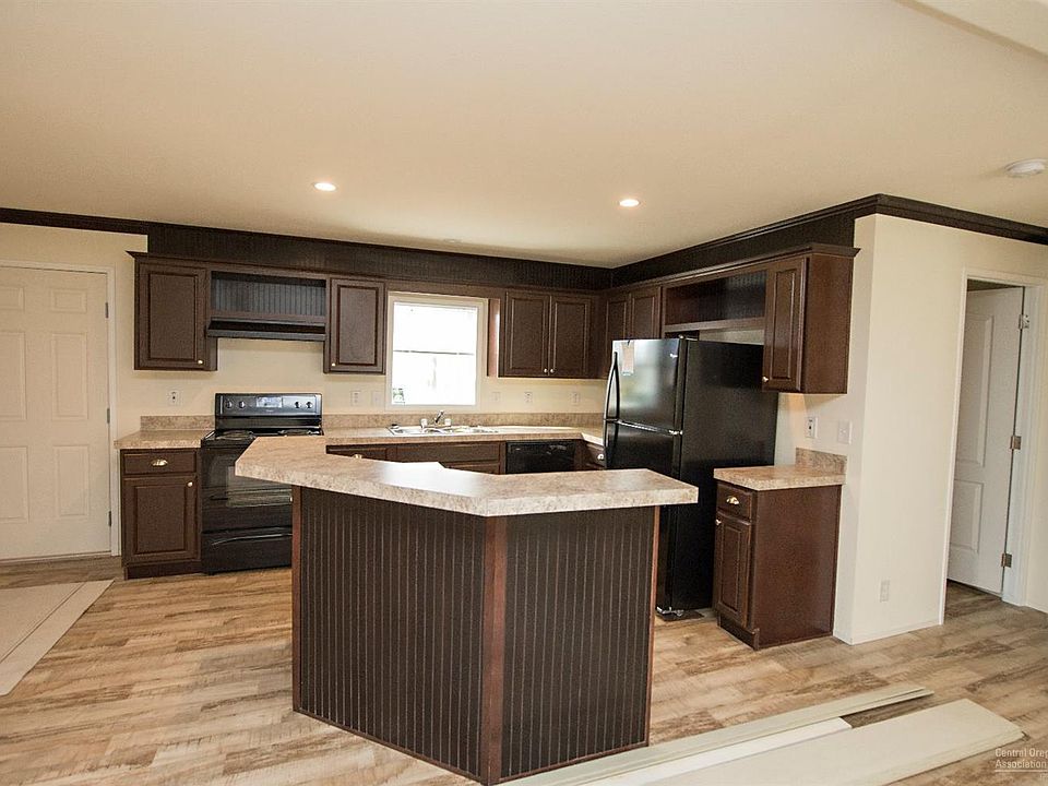 1st image of 2535 SW Yarrow Creek Dr