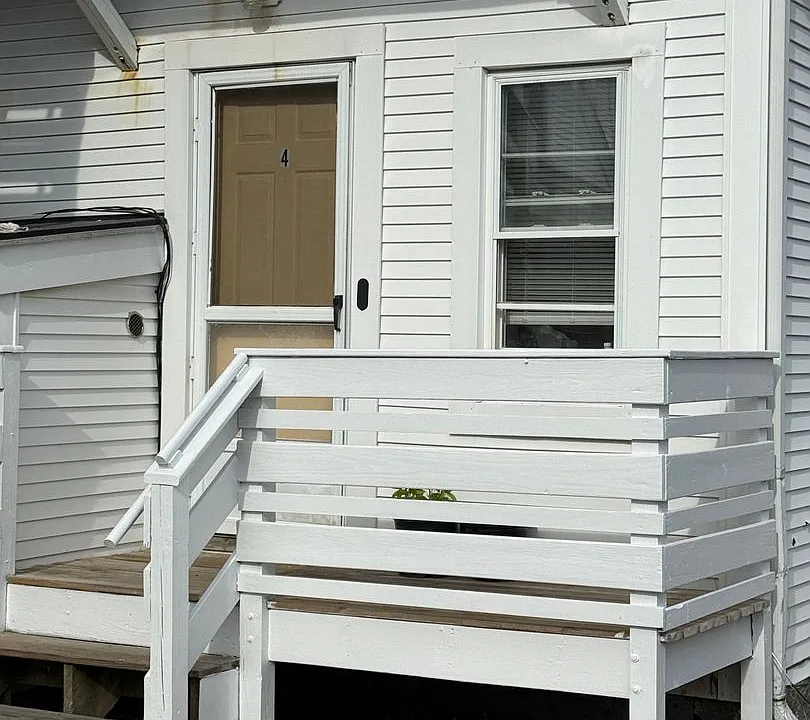 71 Main St