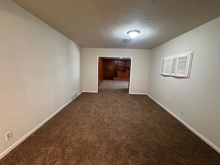 1503 Avondale Dr — Photo 5