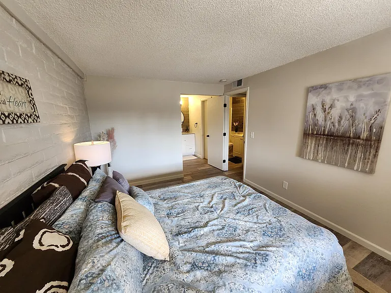 1723 Robb St — Photo 10