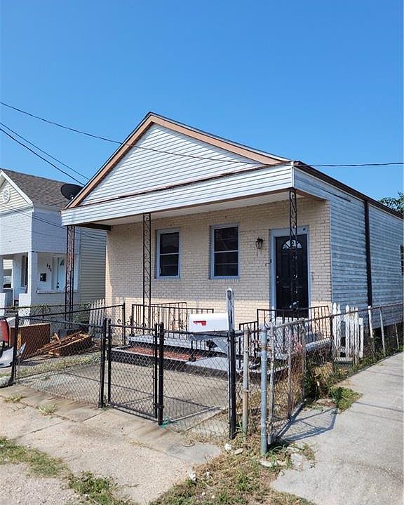 1st image of 432 2nd Ave