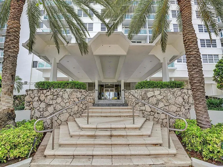 6917 Collins Ave #503 — Photo 58