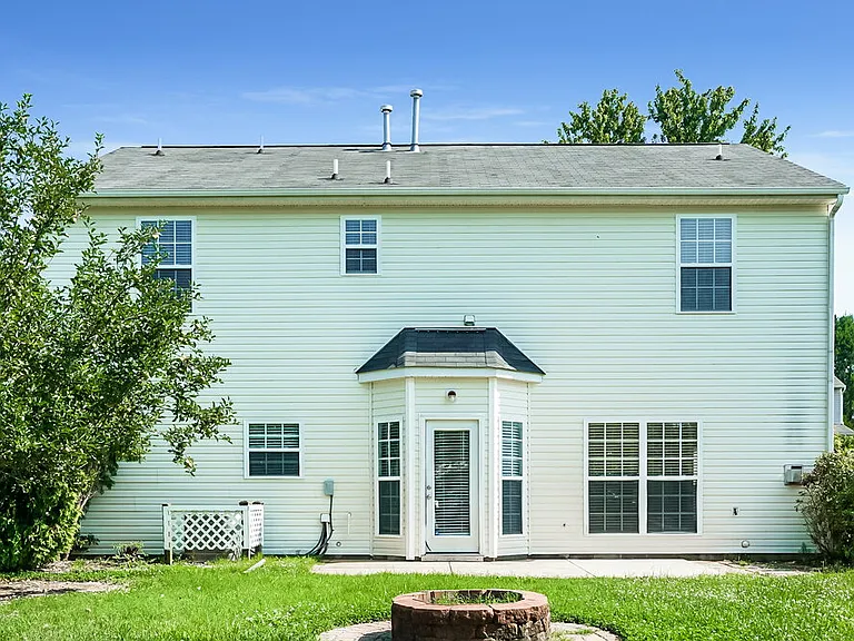 813 Stackhurst Way — Photo 17