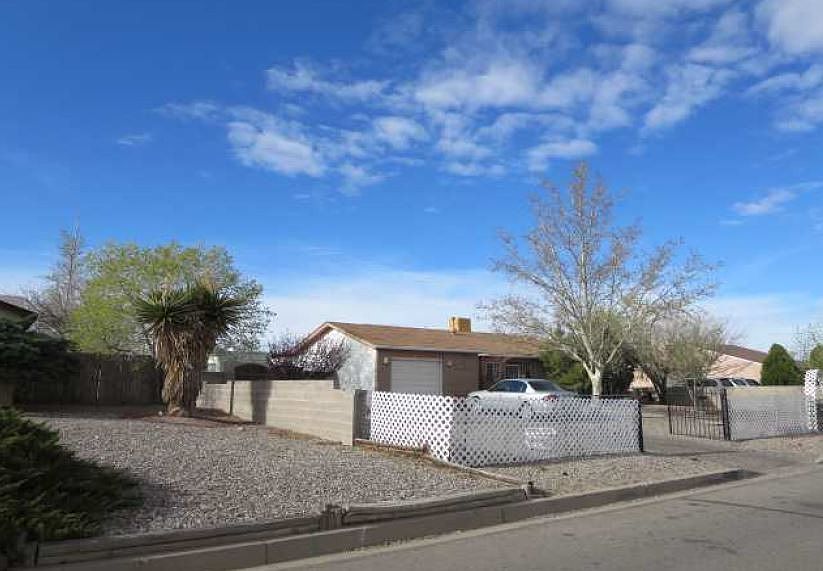 2nd image of 55 Pecos Loop SE