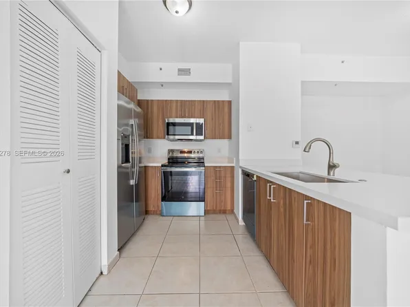 7280 NW 114th Ave APT 101-8, Doral, FL 33178