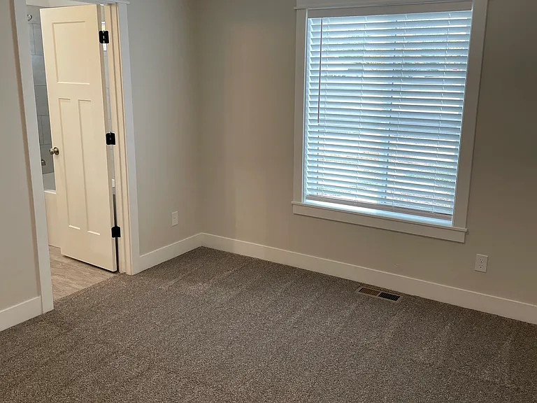 2602 Baylor Dr — Photo 10
