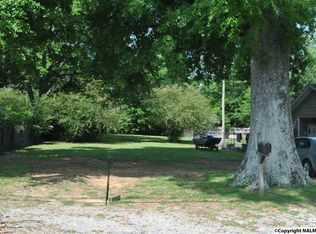 1719 16th Ave SE, Decatur, AL 35601