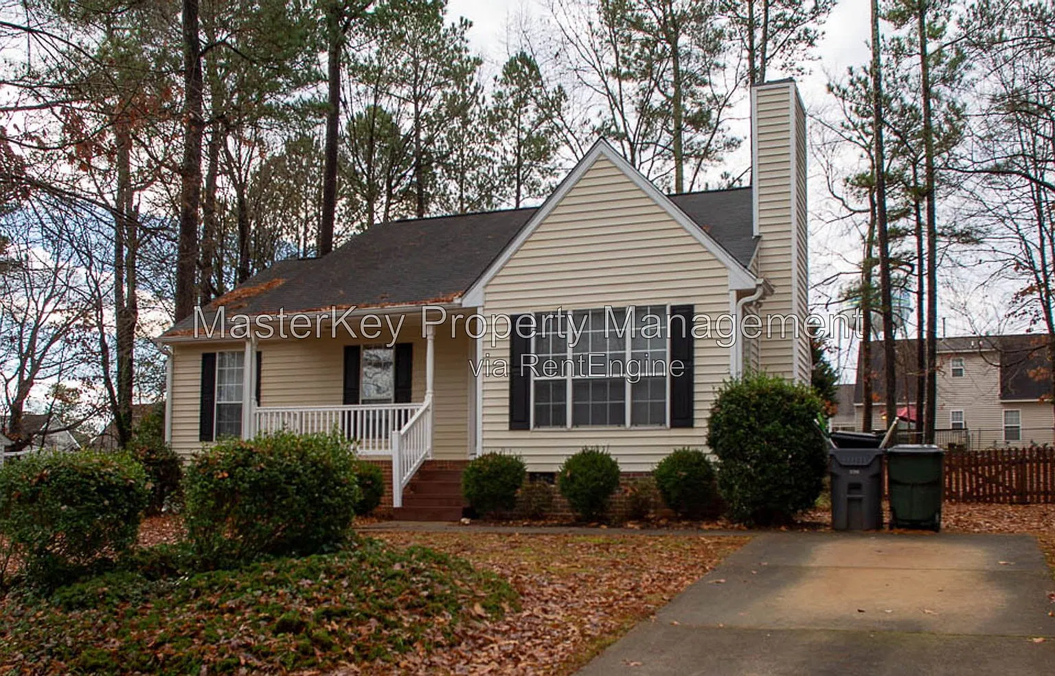 3 bed, 2.0 bath, 1129 sqft, $1,900 — Photo 1