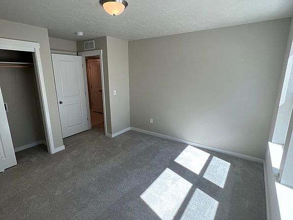 Bedroom 1st floor