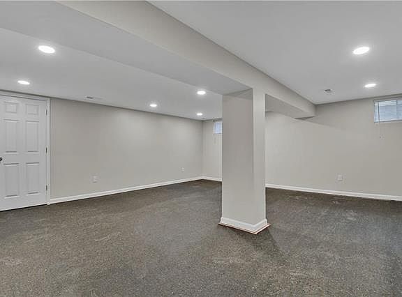 4th image of 11606 Cherry St