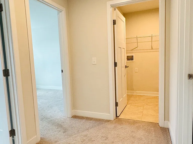 2nd Floor - Upstairs Area