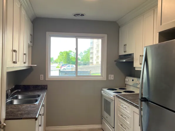 1265 Huron St, London, ON N5Y 4L6
