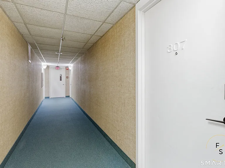 140 Captain Thomas Blvd #307 — Photo 5