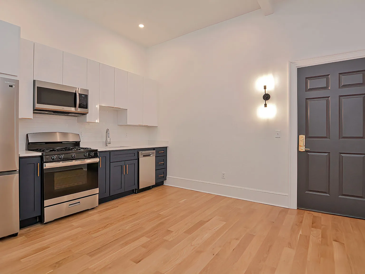 244 Weybosset Street - 303 — Photo 2