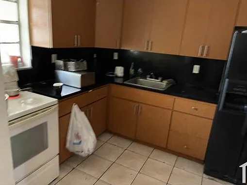 2 bed, 800 sqft, $2,350 — Photo 3