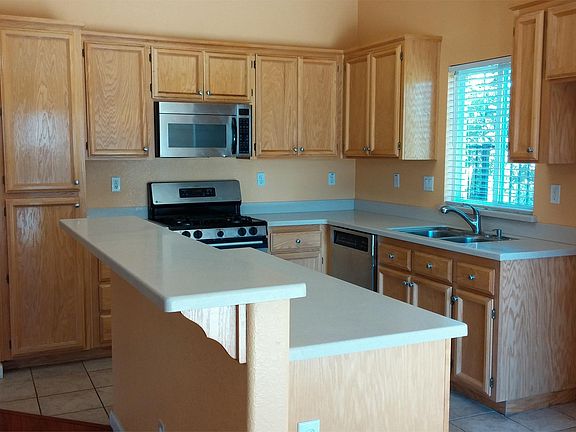 4th image of 1025 Kirby Ct