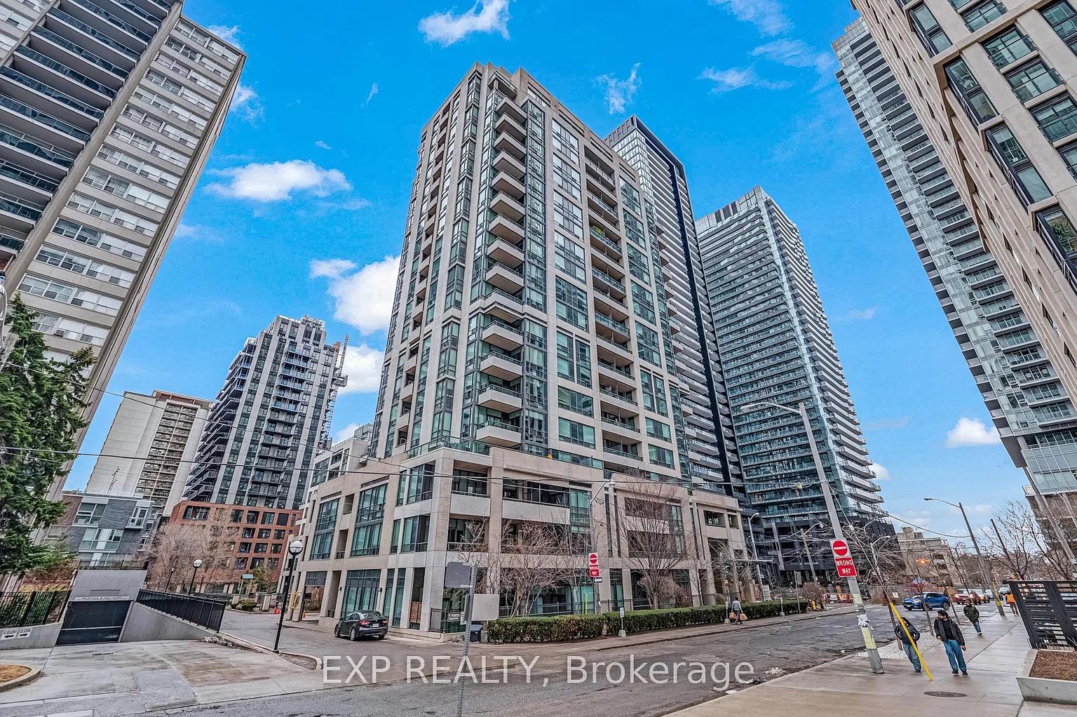 88 Broadway Ave #1102 photo 1