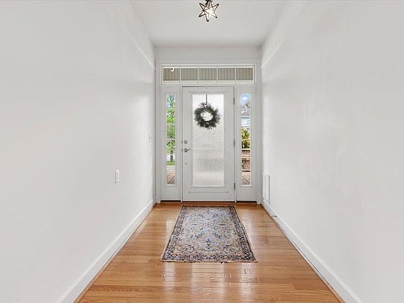 3rd image of 2091 Blue Jay Ln #2091