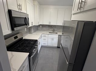 (Undisclosed Address), Fresh Meadows, NY 11365