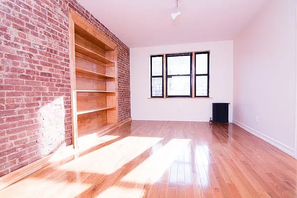 Rented by Keller Williams NYC | media 28
