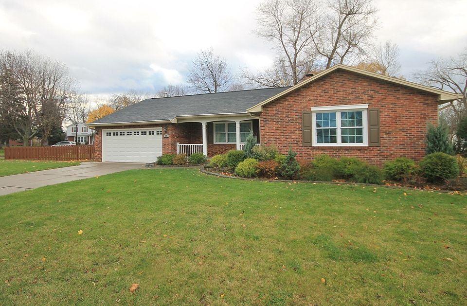 1st image of 55 Foxcroft Ln