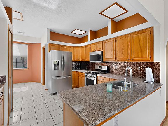 2nd image of 2881 Chessman Dr SE
