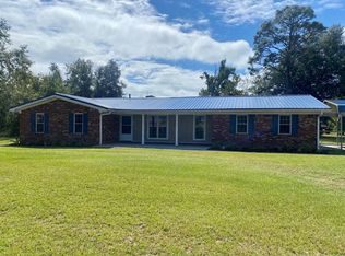 202 Devonwood Dr, Jesup, GA 31546