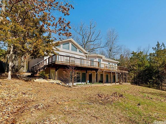 3rd image of 101 Lake Park Dr