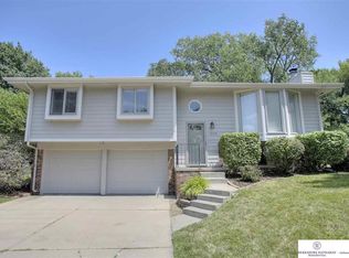 1005 Conestoga Rd, Papillion, NE 68046